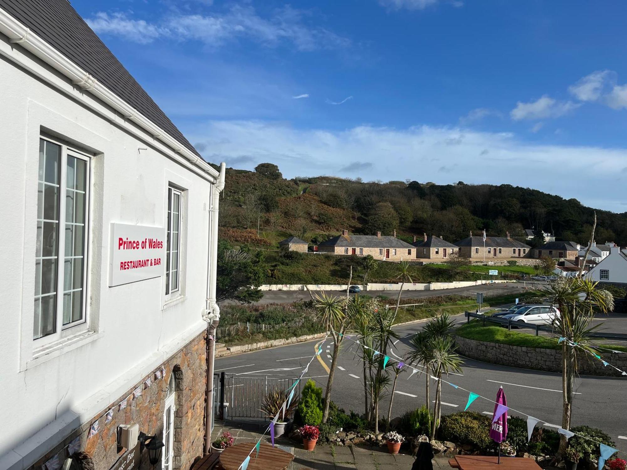 The Prince Of Wales Hotel St Ouen's Exterior photo